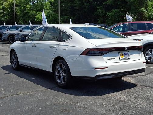 Platinum White Pearl 2024 Honda Accord EX