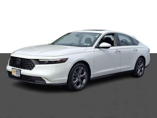 Platinum White Pearl 2024 Honda Accord EX