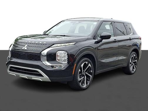 Black Diamond 2023 Mitsubishi Outlander SE S-AWC