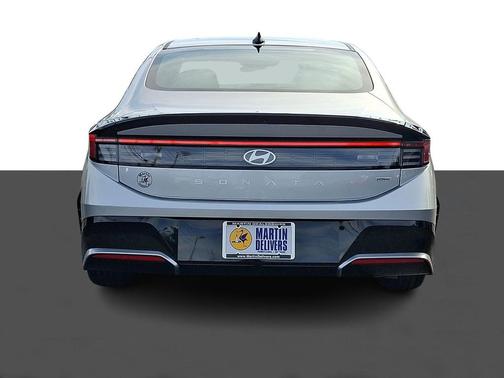 Aero Silver 2025 Hyundai SONATA SEL