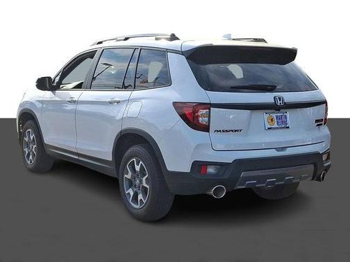 Platinum White Pearl 2023 Honda Passport AWD TrailSport
