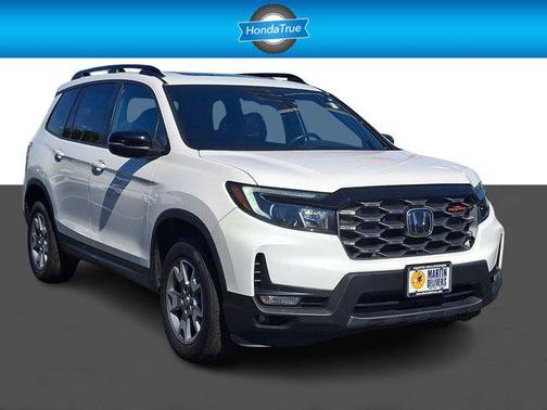 Platinum White Pearl 2023 Honda Passport AWD TrailSport