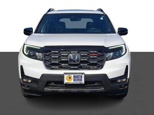 Platinum White Pearl 2023 Honda Passport AWD TrailSport