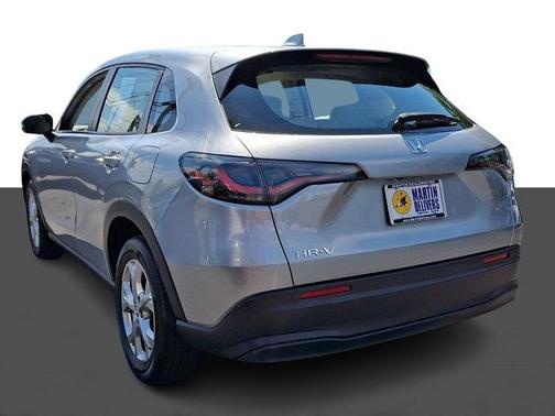 Lunar Silver Metallic 2024 Honda HR-V LX