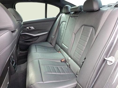 2021 BMW 330 xDrive