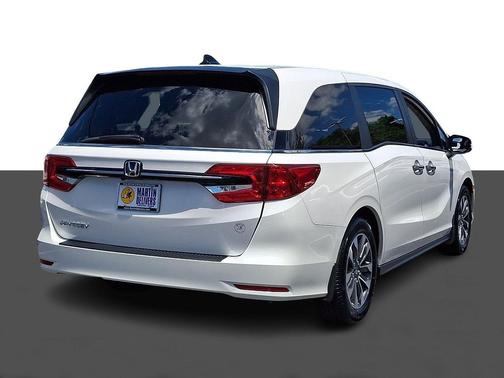 Platinum White Pearl 2024 Honda Odyssey EX-L