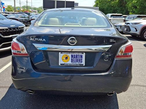 Storm 2015 Nissan Altima 2.5 SL