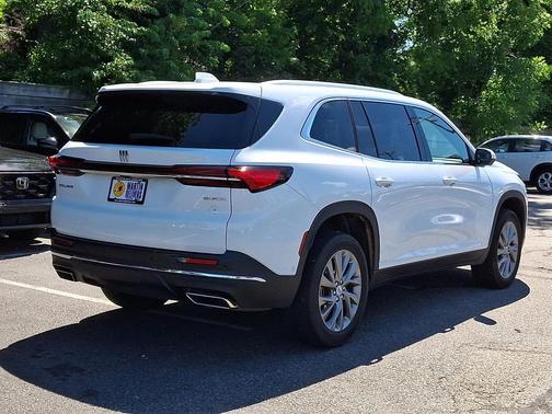 Summit White 2025 Buick Enclave Preferred FWD