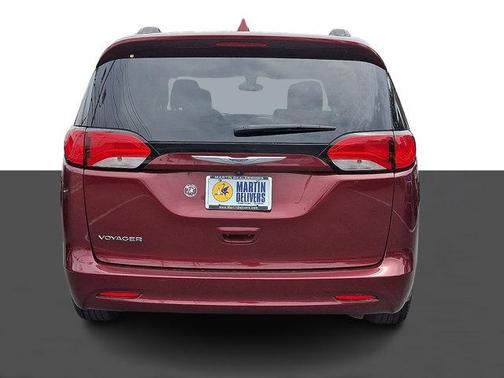 2020 Chrysler Voyager LXI