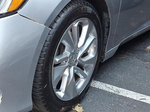 Lunar Silver Metallic 2018 Honda Accord LX