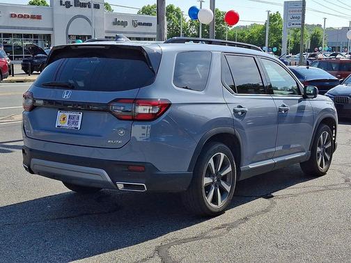 Sonic Gray Pearl 2024 Honda Pilot Elite