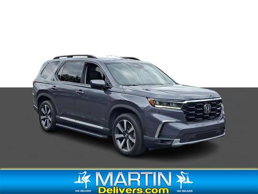 Modern Steel Metallic 2024 Honda Pilot Touring 8-Passenger