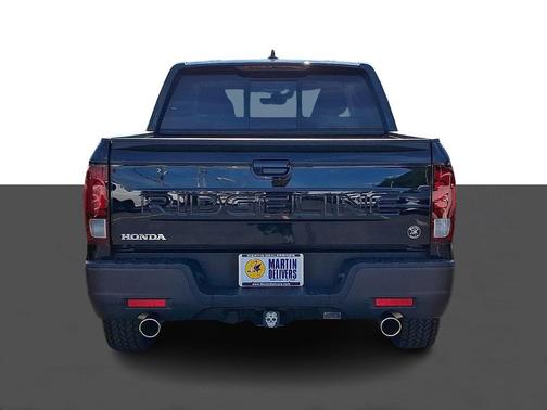 Crystal Black Pearl 2025 Honda Ridgeline RTL
