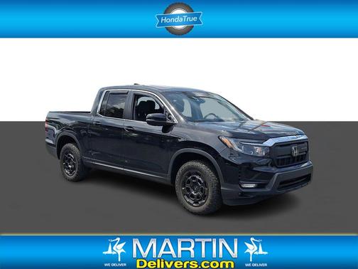 Crystal Black Pearl 2025 Honda Ridgeline RTL