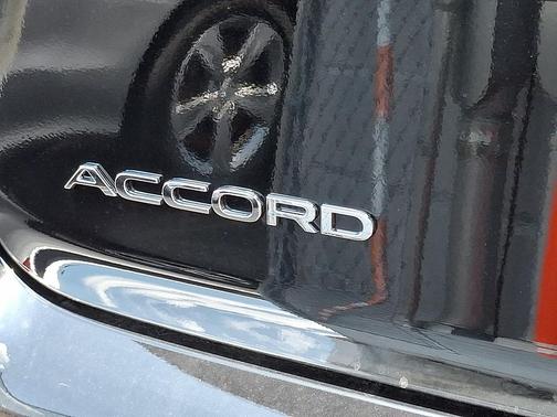 Crystal Black Pearl 2026 Honda Accord SE