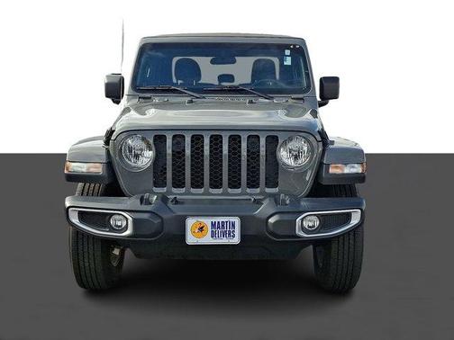 2022 Jeep Gladiator Sport S