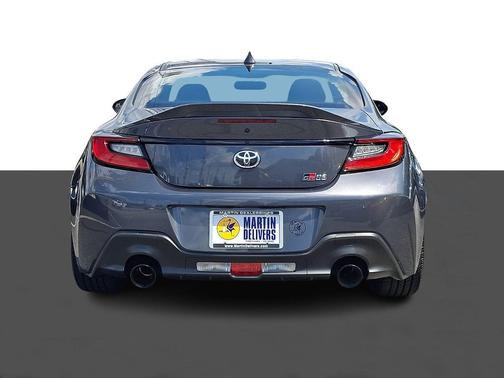 Pavement 2023 Toyota GR86 Premium