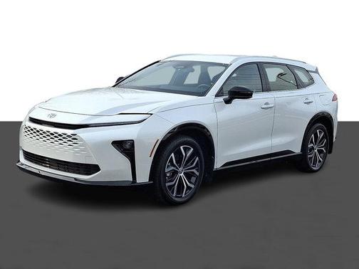 2025 Toyota Crown Signia XLE