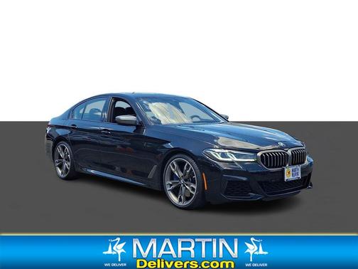 Black Sapphire Metallic 2022 BMW M550 i Xdrive