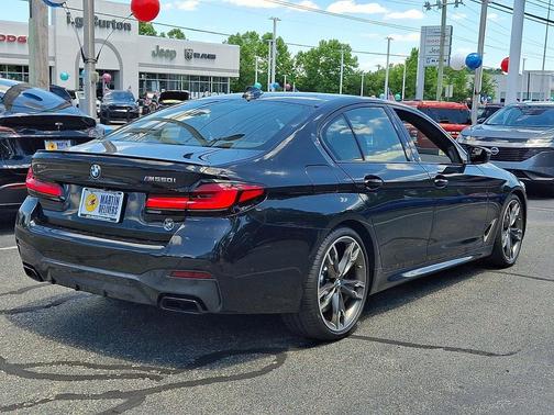 Black Sapphire Metallic 2022 BMW M550 i Xdrive