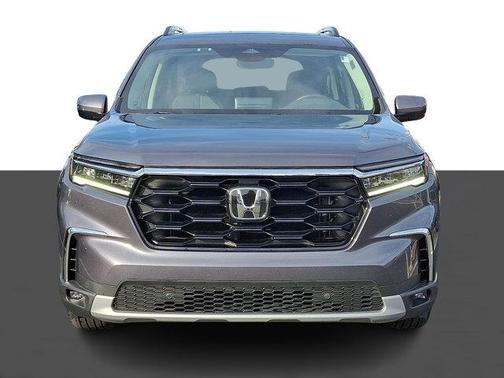 2023 Honda Pilot Touring 8-Passenger