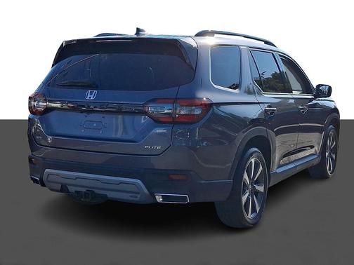 Modern Steel Metallic 2025 Honda Pilot Elite