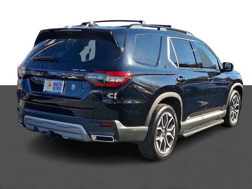 2023 Honda Pilot AWD Elite