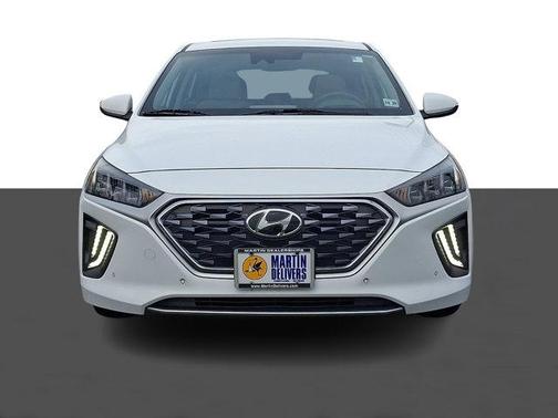 Ceramic White 2022 Hyundai IONIQ Plug-In Hybrid Limited