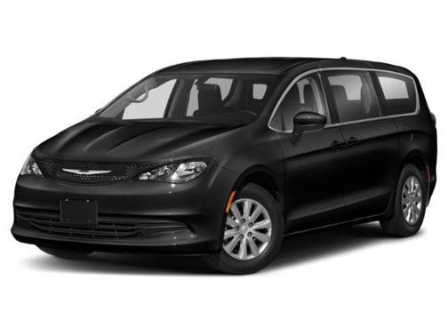Brilliant Black Crystal Pearlcoat 2020 Chrysler Voyager LX