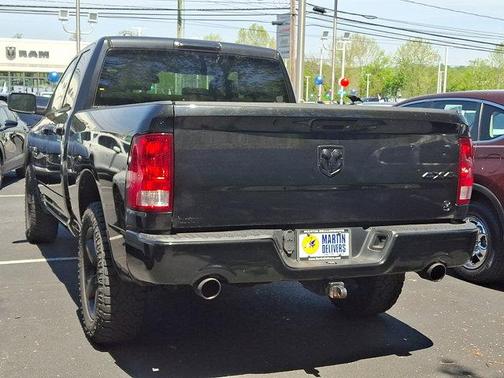 Brilliant Black Crystal Pearlcoat 2015 RAM 1500 Tradesman/Express