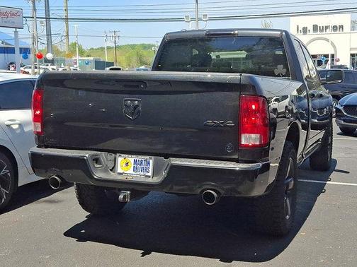 Brilliant Black Crystal Pearlcoat 2015 RAM 1500 Tradesman/Express