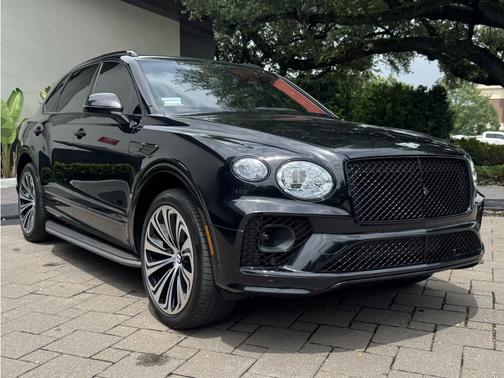 2023 Bentley Bentayga Azure V8