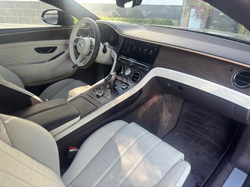 2025 Bentley Continental GT Mulliner V8 Hybrid