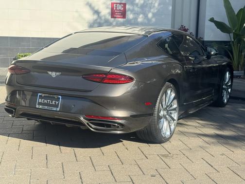 2025 Bentley Continental GT Mulliner V8 Hybrid