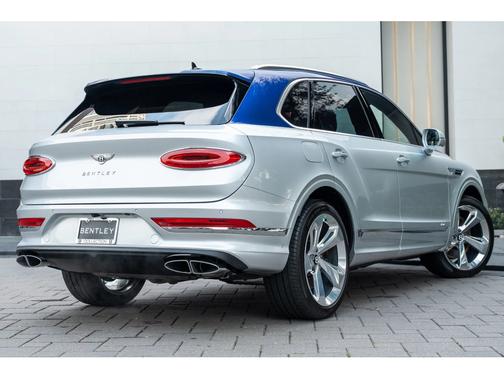 2024 Bentley Bentayga Azure V8