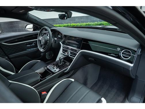 Onyx 2025 Bentley Flying Spur Speed V8 Hybrid