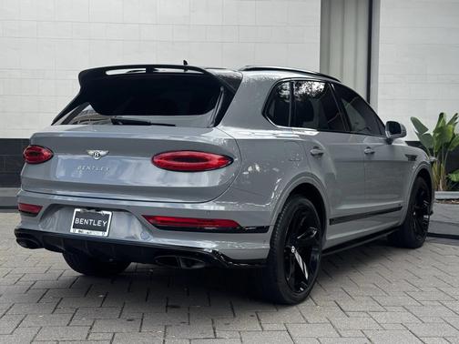 2022 Bentley Bentayga V8
