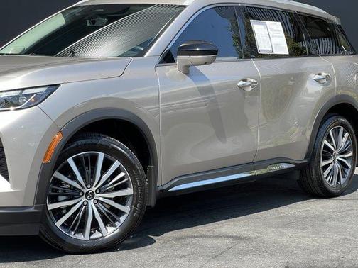 2023 INFINITI QX60 SENSORY