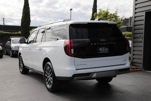 Oxford White 2025 Ford Expedition Max Platinum
