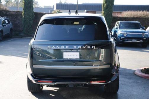 2026 Land Rover Range Rover P400 SE 7 Seat