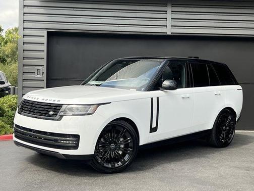 2025 Land Rover Range Rover P400 SE