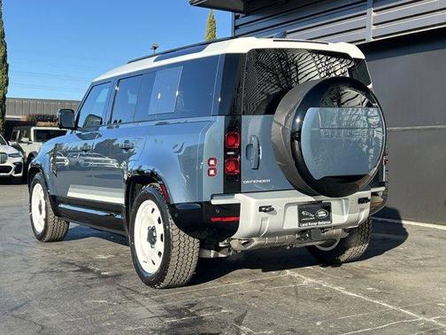 2025 Land Rover Defender P400 S