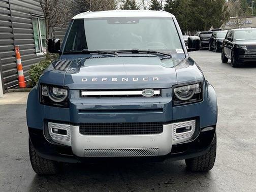 2025 Land Rover Defender P400 S