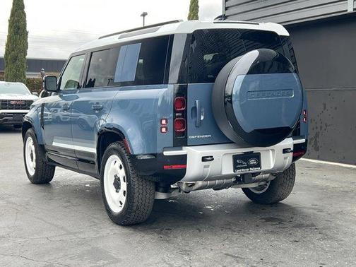 2025 Land Rover Defender P400 S