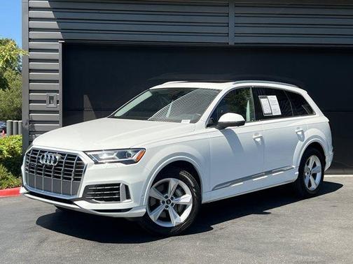 2022 Audi Q7 55 Premium