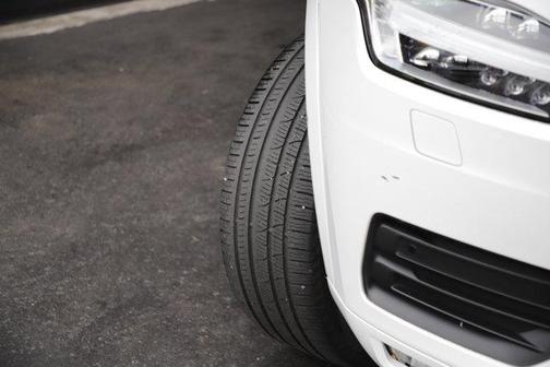 2020 Volvo XC90 T6 Momentum 7 Passenger