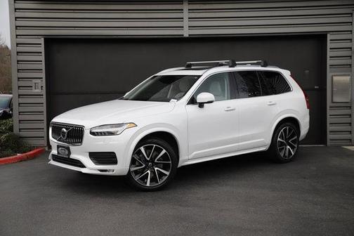 2020 Volvo XC90 T6 Momentum 7 Passenger