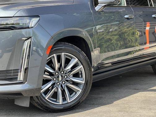 2021 Cadillac Escalade ESV Sport Platinum