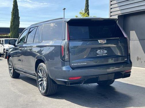2021 Cadillac Escalade ESV Sport Platinum