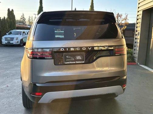 2025 Land Rover Discovery P360 Metropolitan Edition